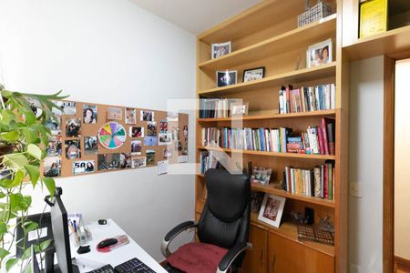 Apartamento para alugar com 136m², 4 quartos e 1 vaga Apartamento para alugar com 136m², 4 quartos e 1 vagaQuarto 2