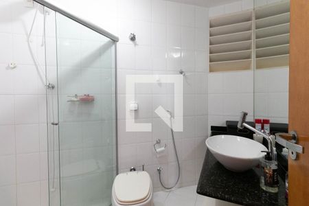Apartamento para alugar com 136m², 4 quartos e 1 vaga Apartamento para alugar com 136m², 4 quartos e 1 vagaBanheiro Social