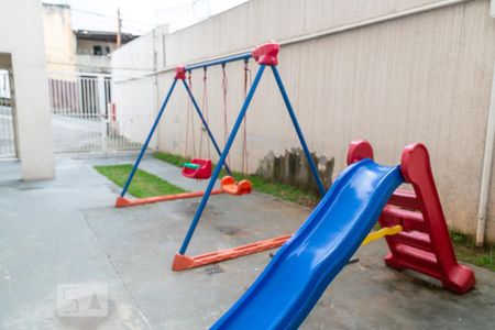 Apartamento para alugar com 42m², 2 quartos e 1 vaga Apartamento para alugar com 42m², 2 quartos e 1 vagaÁrea comum - Playground