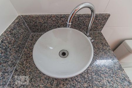Casa de condomínio à venda com 80m², 2 quartos e 1 vaga Casa de condomínio à venda com 80m², 2 quartos e 1 vagaBanheiro - Torneira