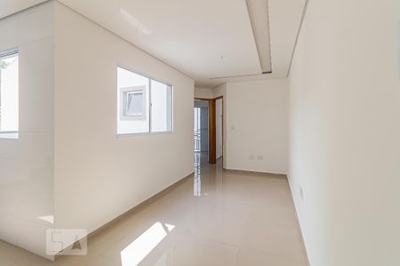 Sala de casa de condomínio à venda com 2 quartos, 80m² em Jardim das Maravilhas, Santo André