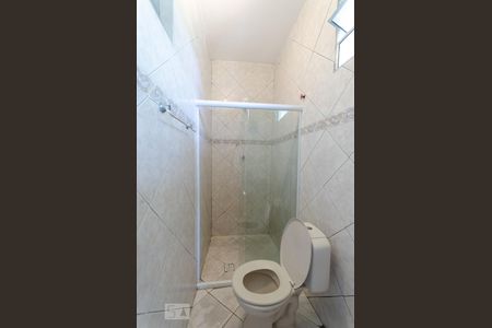 Casa para alugar com 65m², 2 quartos e 1 vaga Casa para alugar com 65m², 2 quartos e 1 vagaBanheiro