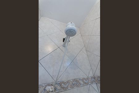 Casa para alugar com 65m², 2 quartos e 1 vaga Casa para alugar com 65m², 2 quartos e 1 vagaChuveiro