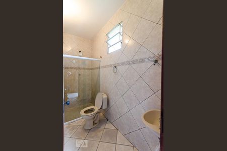 Casa para alugar com 65m², 2 quartos e 1 vaga Casa para alugar com 65m², 2 quartos e 1 vagaBanheiro