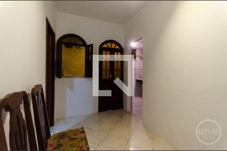 Casa para alugar com 30m², 1 quarto e sem vaga Casa para alugar com 30m², 1 quarto e sem vagaSala