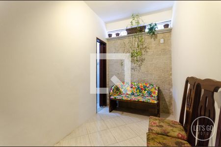Casa para alugar com 30m², 1 quarto e sem vaga Casa para alugar com 30m², 1 quarto e sem vagaSala