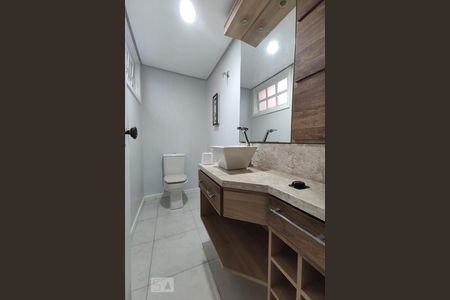 Banheiro de casa à venda com 3 quartos, 270m² em Fião, São Leopoldo
