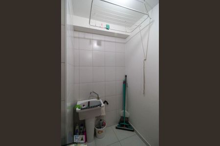Apartamento à venda com 33m², 2 quartos e sem vaga Apartamento à venda com 33m², 2 quartos e sem vagaÁrea de serviço