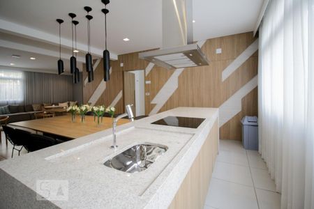 Apartamento à venda com 33m², 2 quartos e sem vaga Apartamento à venda com 33m², 2 quartos e sem vagaSalão de festas