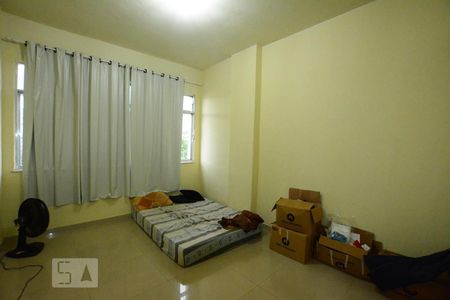 Apartamento à venda com 94m², 3 quartos e 1 vagaQuarto 2