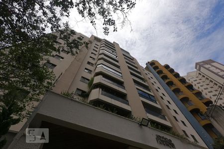 Apartamento à venda com 140m², 3 quartos e 3 vagasFachada