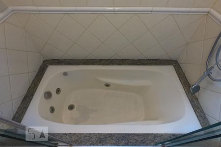 Apartamento à venda com 140m², 3 quartos e 3 vagasBanheiro da Suíte 3