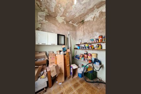 Casa à venda com 240m², 6 quartos e 5 vagas Casa à venda com 240m², 6 quartos e 5 vagasQuarto de Serviço