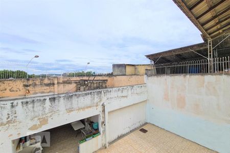 Casa à venda com 240m², 6 quartos e 5 vagas Casa à venda com 240m², 6 quartos e 5 vagasVista