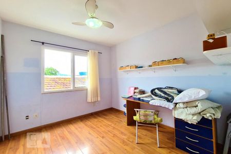 Casa à venda com 240m², 6 quartos e 5 vagas Casa à venda com 240m², 6 quartos e 5 vagasQuarto 4