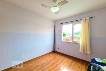 Casa à venda com 240m², 6 quartos e 5 vagas Casa à venda com 240m², 6 quartos e 5 vagasQuarto 4