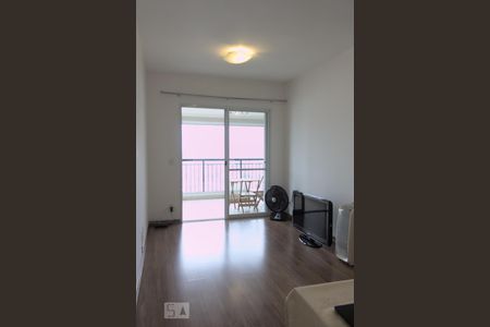 Sala de apartamento para alugar com 2 quartos, 72m² em Vila Romana, São Paulo