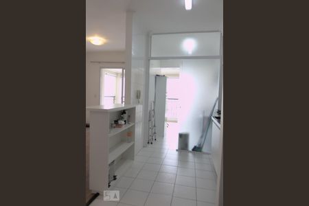 Cozinha de apartamento para alugar com 2 quartos, 72m² em Vila Romana, São Paulo