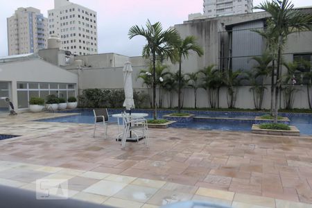 Apartamento para alugar com 72m², 2 quartos e 1 vagaÁrea comum - Piscina