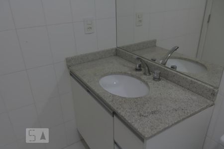 Apartamento para alugar com 72m², 2 quartos e 1 vagaBanheiro da Suíte