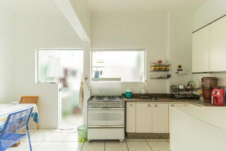 Apartamento à venda com 104m², 2 quartos e sem vaga Apartamento à venda com 104m², 2 quartos e sem vagaCozinha