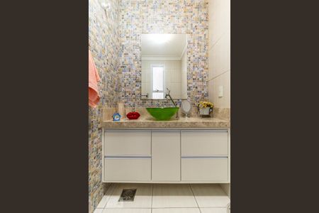 Apartamento à venda com 104m², 2 quartos e sem vaga Apartamento à venda com 104m², 2 quartos e sem vagaBanheiro - Armário