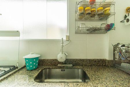 Apartamento à venda com 104m², 2 quartos e sem vaga Apartamento à venda com 104m², 2 quartos e sem vagaCozinha - Pia