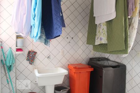 Casa de condomínio para alugar com 387m², 6 quartos e 2 vagasÁrea de Serviço