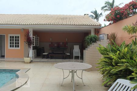 Casa de condomínio para alugar com 387m², 6 quartos e 2 vagasÁrea Externa - Piscina