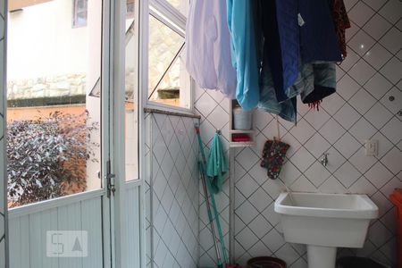 Casa de condomínio para alugar com 387m², 6 quartos e 2 vagasÁrea de Serviço