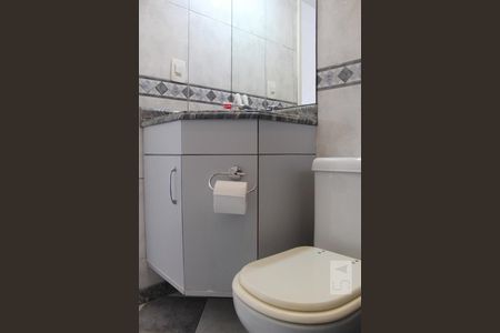 Casa de condomínio para alugar com 387m², 6 quartos e 2 vagasBanheiro - Suíte 3