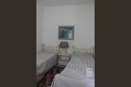 Casa de condomínio para alugar com 387m², 6 quartos e 2 vagasQuarto 2 - Fundos