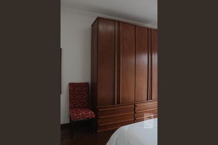 Casa de condomínio para alugar com 387m², 6 quartos e 2 vagasSuíte 2