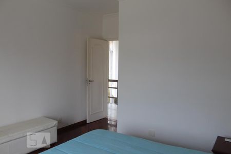 Casa de condomínio para alugar com 387m², 6 quartos e 2 vagasSuíte 3