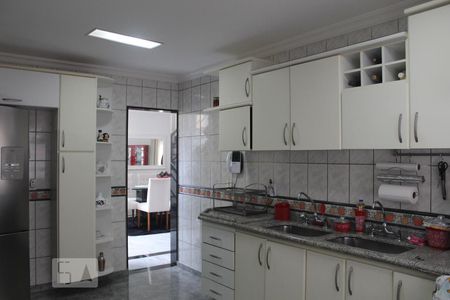 Casa de condomínio para alugar com 387m², 6 quartos e 2 vagasCozinha