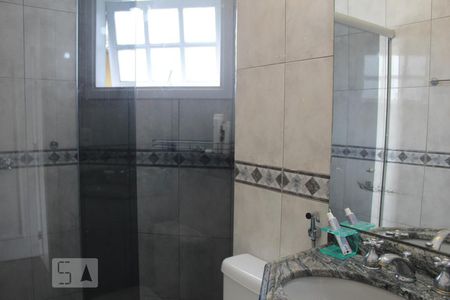 Casa de condomínio para alugar com 387m², 6 quartos e 2 vagasBanheiro - Suíte 2