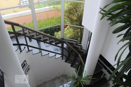 Casa de condomínio para alugar com 387m², 6 quartos e 2 vagasHall