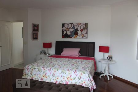 Casa de condomínio para alugar com 387m², 6 quartos e 2 vagasSuíte 4