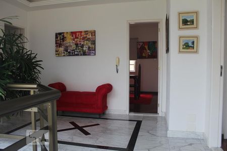 Casa de condomínio para alugar com 387m², 6 quartos e 2 vagasHall