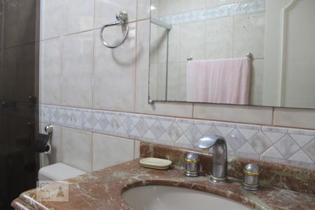 Casa de condomínio para alugar com 387m², 6 quartos e 2 vagasBanheiro - Suíte 1