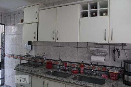 Casa de condomínio para alugar com 387m², 6 quartos e 2 vagasCozinha