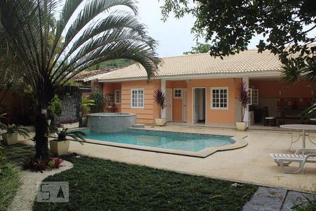 Casa de condomínio para alugar com 387m², 6 quartos e 2 vagasÁrea Externa - Piscina