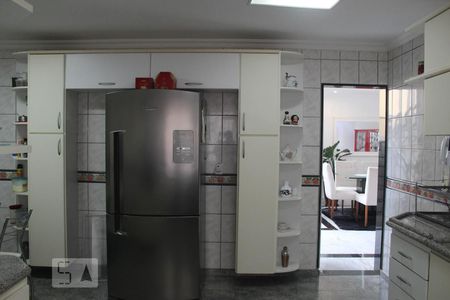 Casa de condomínio para alugar com 387m², 6 quartos e 2 vagasCozinha