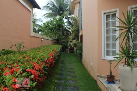 Casa de condomínio para alugar com 387m², 6 quartos e 2 vagasÁrea Externa - Jardim