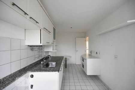 Apartamento à venda com 130m², 4 quartos e 2 vagasCozinha
