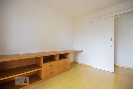 Apartamento à venda com 130m², 4 quartos e 2 vagasQuarto