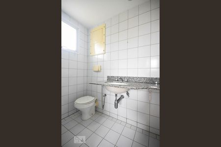 Apartamento à venda com 130m², 4 quartos e 2 vagasBanheiro suíte 3