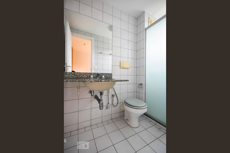 Apartamento à venda com 130m², 4 quartos e 2 vagasBanheiro suíte 2