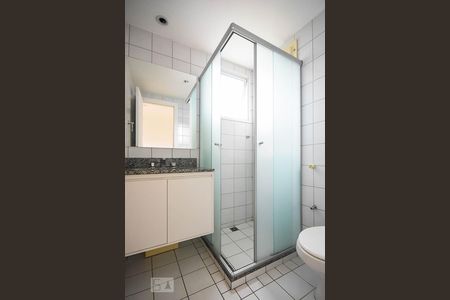 Apartamento à venda com 130m², 4 quartos e 2 vagasBanheiro suíte 1