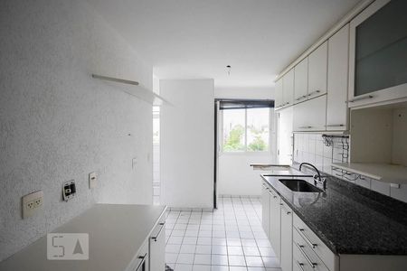 Apartamento à venda com 130m², 4 quartos e 2 vagasCozinha